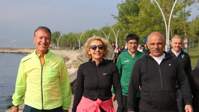 Körfezliler sağlıklı yaşam için yürüyüş yaptılar