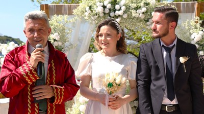 Unutulmaz tarihte nikahlar kıyıldı