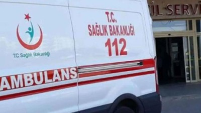 O partinin genel başkanı hastaneye kaldırıldı