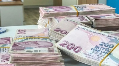 Bütçe açığı nisanda 174,7 milyar TL oldu