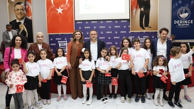 Derince Belediyesi'nde Engelliler Haftası etkinliği: EYDEM’li öğrenciler alkışların sahibi oldu
