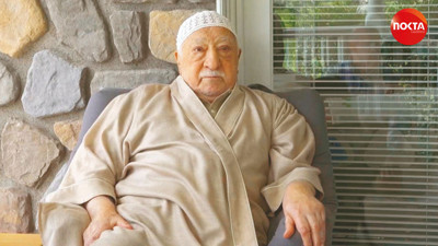 Fetullah Gülen sağ görünüyor