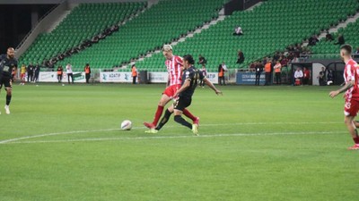 Bandırmaspor final kapısını araladı