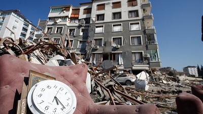 Depremlerin ardı arkası kesilmiyor! Bir kez daha sallandı