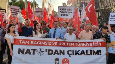 NATO tatbikatına karşı büyük eylem