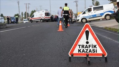Yoldan karşıya geçmeye çalışan kadına kamyon çarptı!