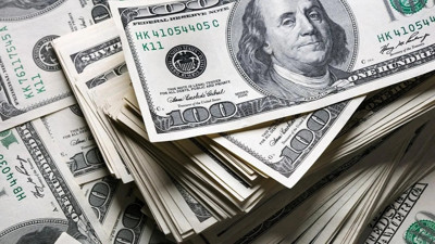 Cari açık nisanda 7,86 milyar dolar