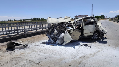 Van'da TIR kazası: Hurdaya döndü!