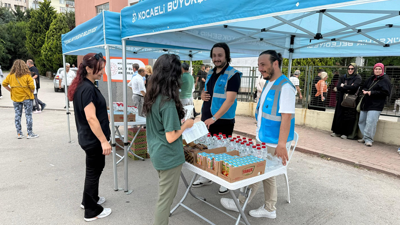 Kocaeli Büyükşehir Belediyesi'nden YKS'ye giren öğrencilere destek!