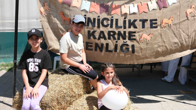 Kocaeli Büyükşehir Belediyesi'nden öğrencilere karne hediyesi!