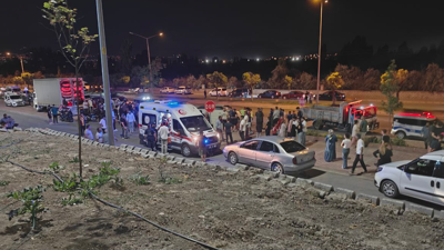 Kayseri'de can pazarı: Otomobille çarpışan minibüs yan yattı, birçok yaralı var!