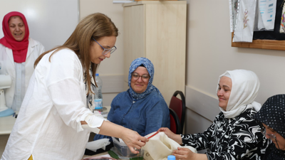 Berna Abiş'ten aşure ikramı