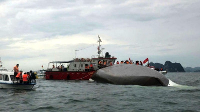 Vietnam’da tur teknesi alabora oldu: 27 ölü