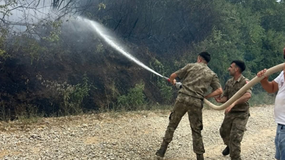 Kosova yangınına askerlerden müdahale!