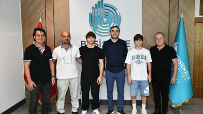 Yasin Özlü başarılı sporcuları ağırladı