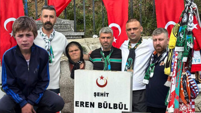 Kocaelispor taraftarı, Şehit Eren Bülbül’ü UNUTMADI!