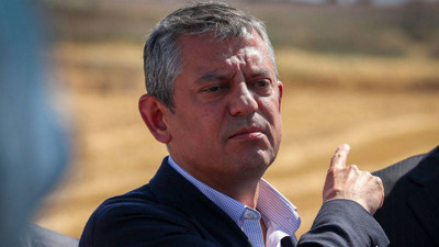 Uğuroğlu, Özel’in Erdoğan’a hediyesini açıkladı