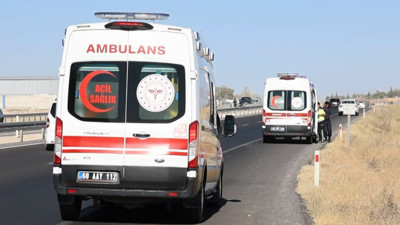 Otomobil şarampole yuvarlandı: Anne ile kızı ölümden döndü!