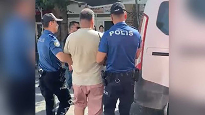 Bıçaklı gaspa polisten suçüstü