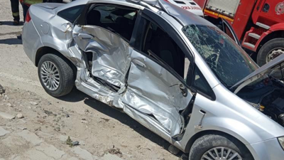 Hatay'da korkutan kaza: Araç hurdaya döndü!