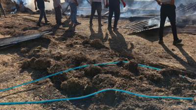 Kars'da acı olay: Ev ve ahırlar kullanılamaz hale geldi!