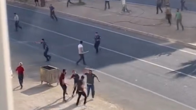 Mardin'de taşlı sopalı kavga: Ortalık savaş alanına döndü!