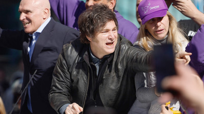 Arjantin Devlet Başkanı Milei’nin konvoyuna taşlı saldırı