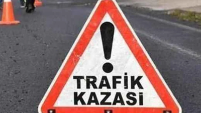 Virajı alamayan kamyon yan yattı: Yaralı var!