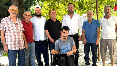 MHP Başiskele İlçe Teşkilatı’ndan anlamlı 30 Ağustos hediyesi