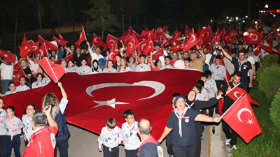 Zafer Bayramı Kartepe'de coşkuyla kutlandı