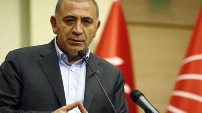 Tekin'in heyetinde bir ayrılık daha!