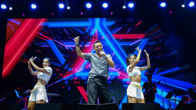 Mustafa Sandal sevenlerini coşturdu!