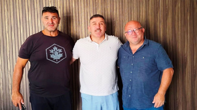 Güreşin ustalarından eski güreşçi müdüre ziyaret!