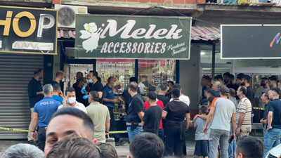 Kötü koku vatandaşı harekete geçirdi... İş yerinde 2 kişinin cansız bedeni bulundu!