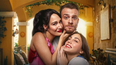 Platonik Mavi Dolunay Otel İzle! Gupse Özay Platonik Mavi Dolunay Otel 1. Sezon 1. Bölüm Full İzle