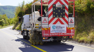 Kocaeli Büyükşehir Belediyesi'nden Kartepe'de yol çalışması!