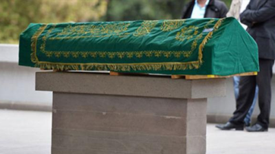 Duayen gazeteci hayatını kaybetti