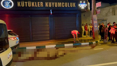 Kalabalığın arasına daldı, husumetlisini başından böyle vurdu!