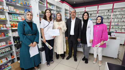 Ramazan Ömeroğlu'ndan eczane ziyareti