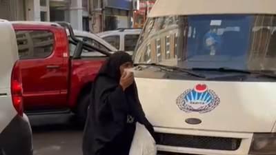 Ekmek arası para! Dilencinin yöntemi akıllara durgunluk verdi!