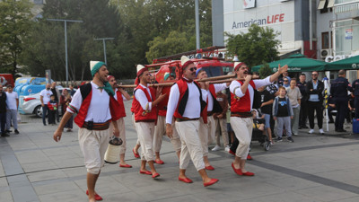 Büyükşehir İtfaiyesi'nden özel etkinlik! Vatandaşlar ilgiyle izledi