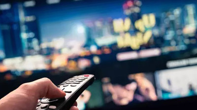 TV Yayın Akışı 4 Ekim 2025 Cumartesi | Bugün Hangi Kanalda Hangi Dizi Var?