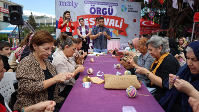 Kocaeli'de rengarenk örgü festivali!