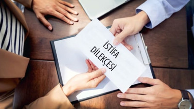 Başbakan istifa etti!