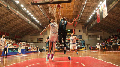 Kocaeli Büyükşehir Belediye Kağıtspor, Haremspor'u deplasmanda mağlup etti: 73-67