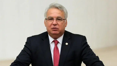 Eski AK Parti İzmir Milletvekili Hüseyin Kocabıyık Neden Gözaltına Alındı? Hüseyin Kocabıyık Kimdir?