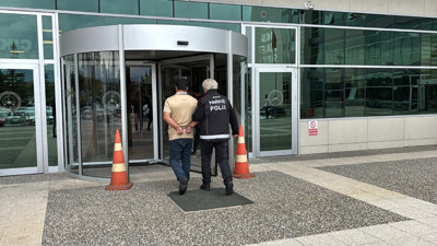 Aracın dingillerine gizlemiş! Tam 7 kilo...