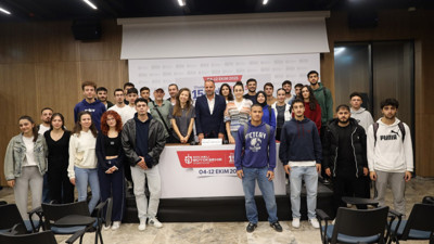 Kitap Fuarı'nda Tepük oyunu ve Momo öyküsü