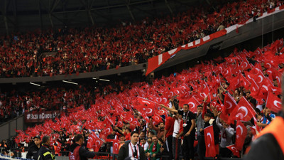 Kocaeli Kırmızı Beyaz! İşte müthiş tribün fotoğrafları