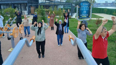 Bir yandan öğrenirken, diğer yandan da tecrübeleriyle öğretiyorlar